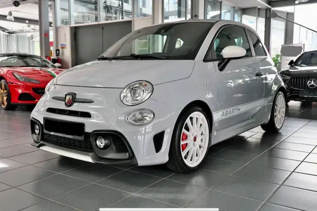 Abarth 595 Competizione 595 esseesse BREMBO *Akrapovic*CARBON*Beats
