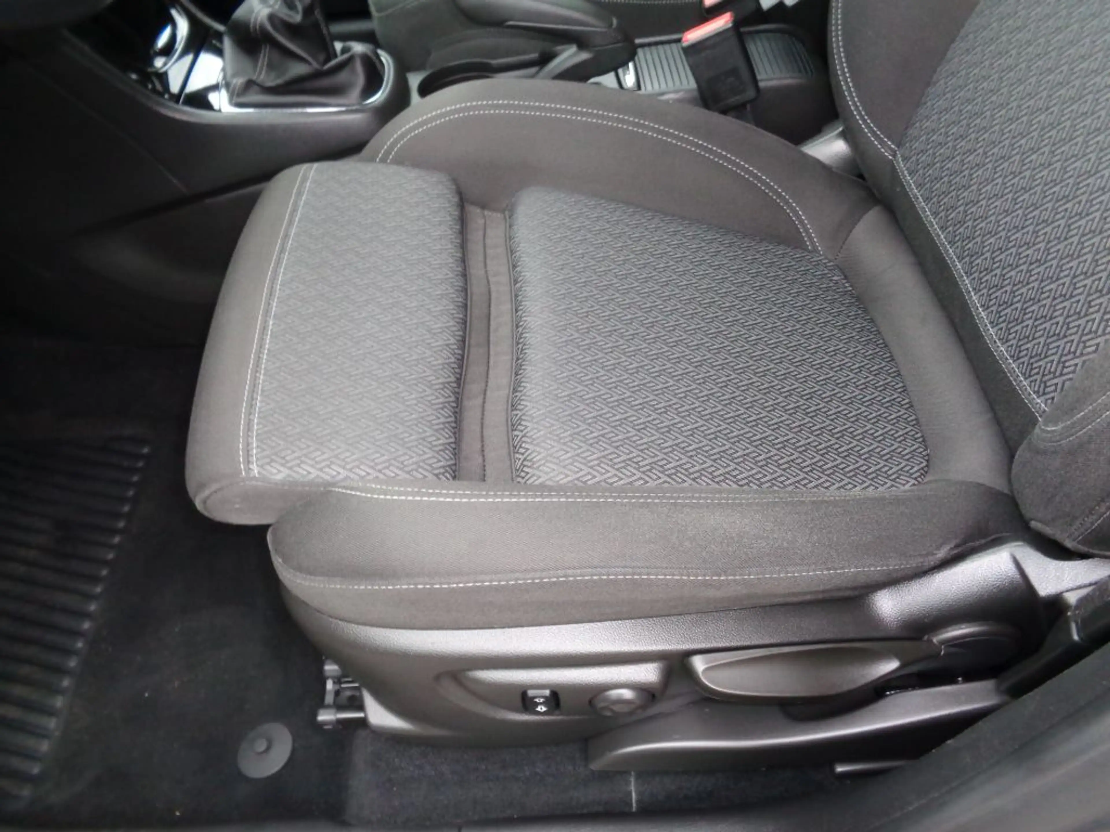 Opel Mokka X 1.4 (ecoFLEX) ECOTEC Start/Stop Edition — photo 10