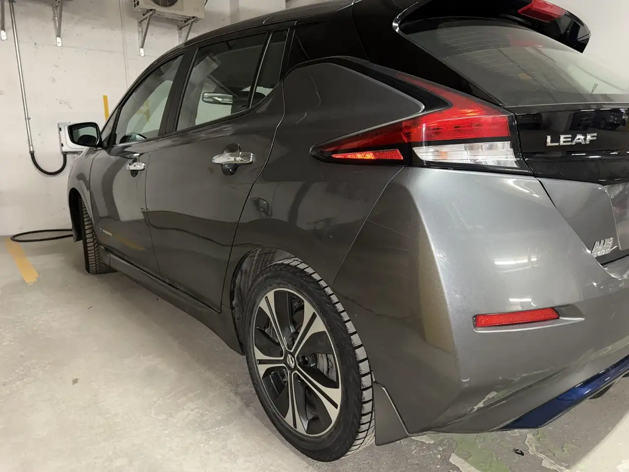 Nissan Leaf снимка Nissan Leaf