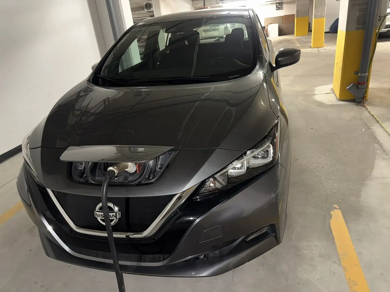 Nissan Leaf снимка Nissan Leaf