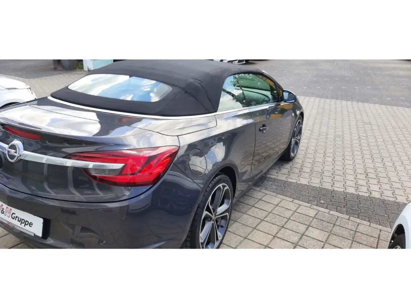 Opel Cascada Innovation 1.4 Turbo   Bi-Xenon Navi Leder SHZ PDC Grey - 2