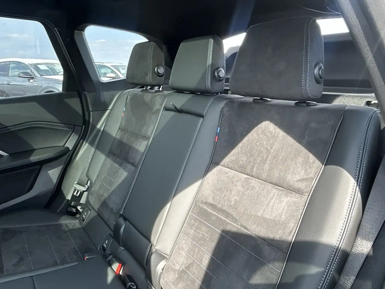 BMW X1 снимка BMW X1