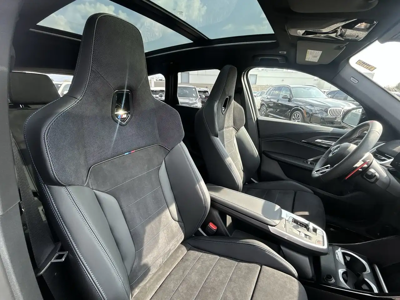 BMW X1 снимка BMW X1