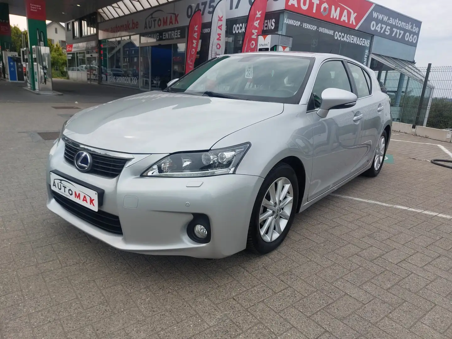 Lexus CT 200h 1.8i Privilege Line E-CVT Plateado - 1