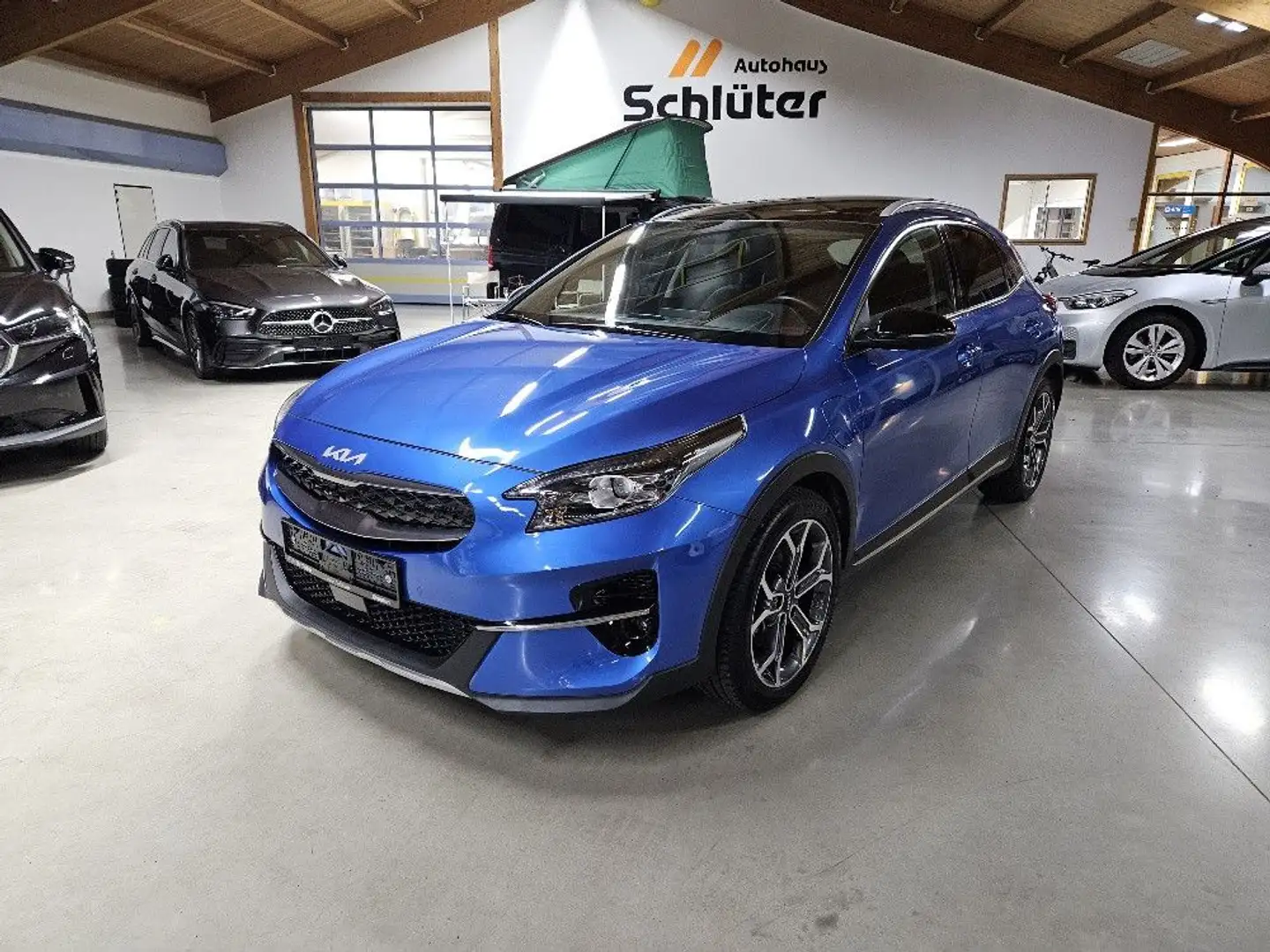 Kia XCeed Xceed 1.6 Plantinum Hybrid+Spur+Sound+Leder+PANO Blauw - 1