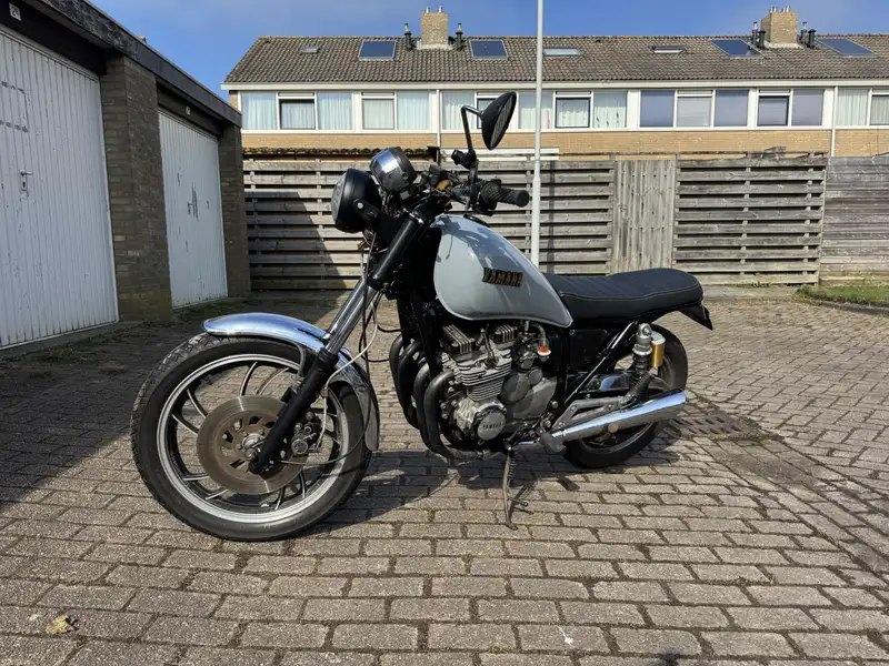 Yamaha XJ 550 - foto 4