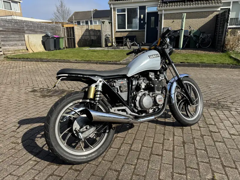 Yamaha XJ 550 - foto 3