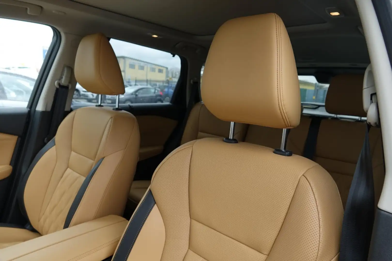Nissan X-Trail TEKNA+ plus e-POWER e-4ORCE 5Sitz/20Zoll Černá - 2