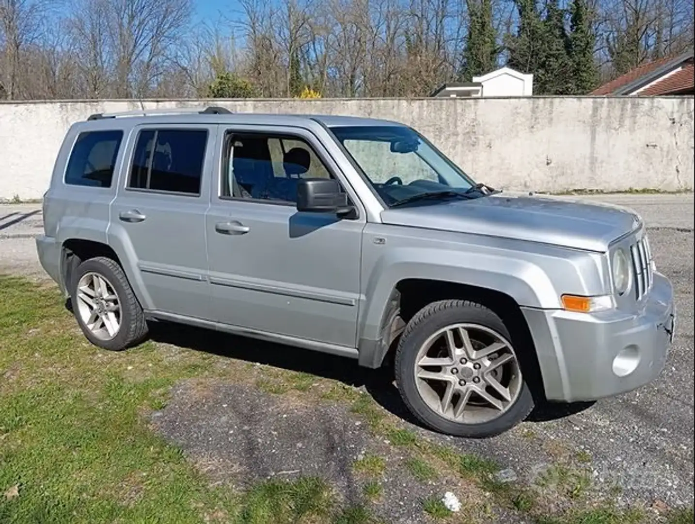 Jeep Patriot Patriot 2.2 crd Limited 4wd my11 Szary - 1