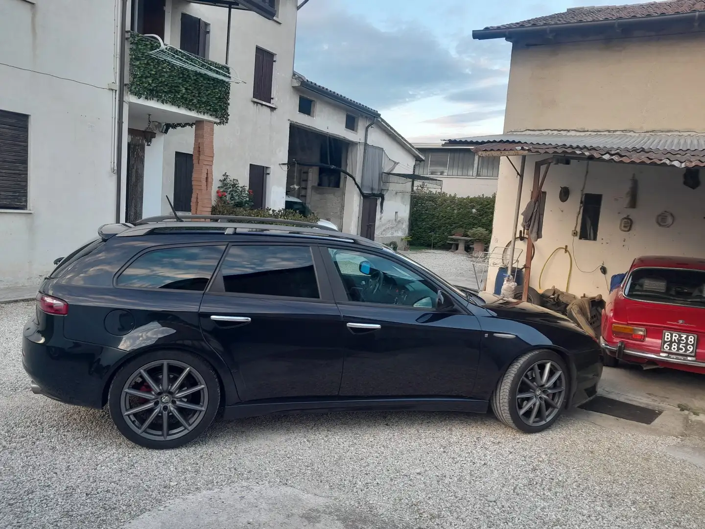 Alfa Romeo 159 SW 2.0 jtdm Distinctive TI pack 170cv Nero - 2