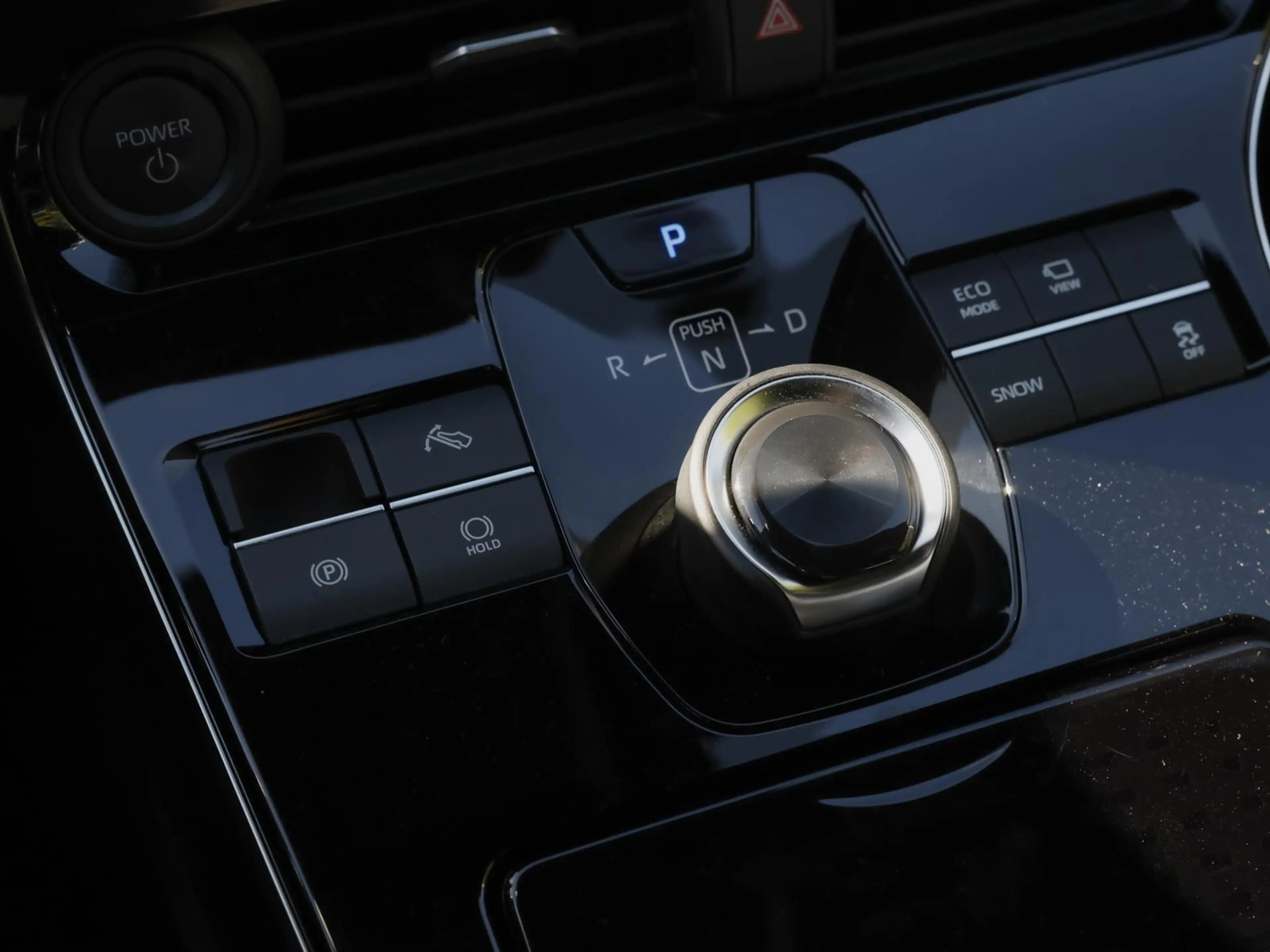 Toyota bZ4X NAVI SHZ PDC KLIMA BT ZV — photo 14