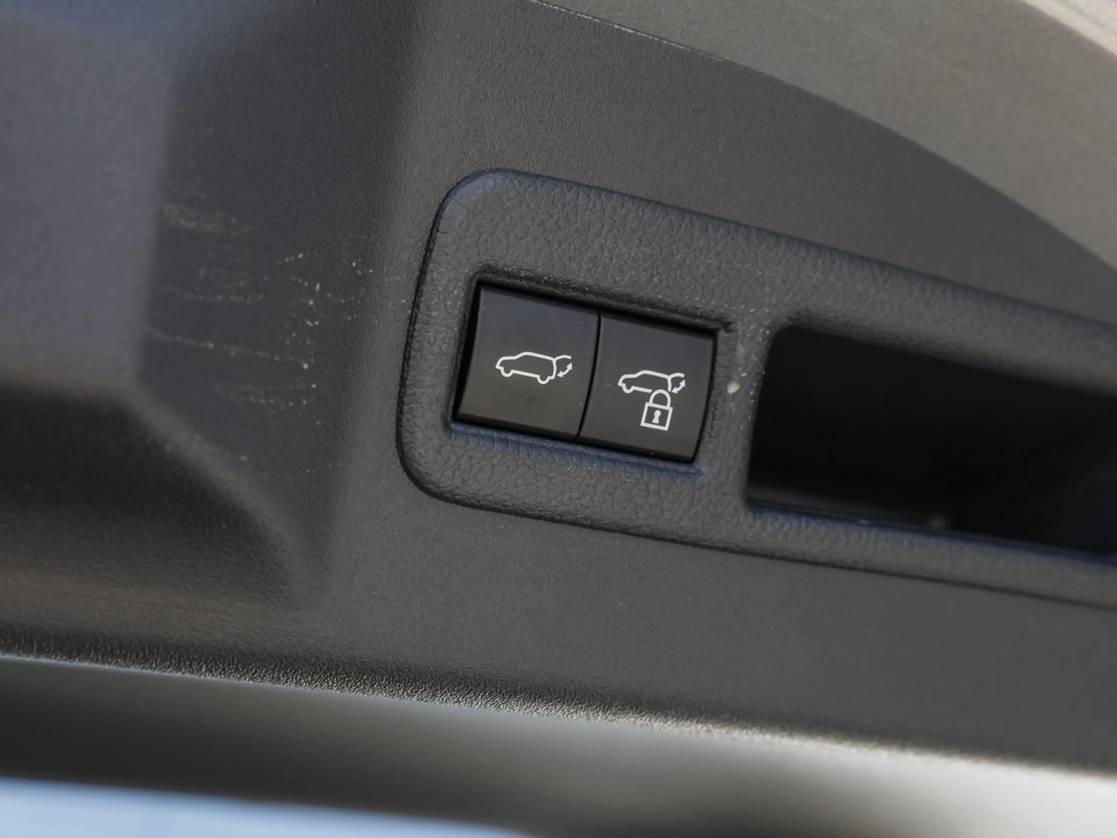 Toyota bZ4X NAVI SHZ PDC KLIMA BT ZV — photo 9