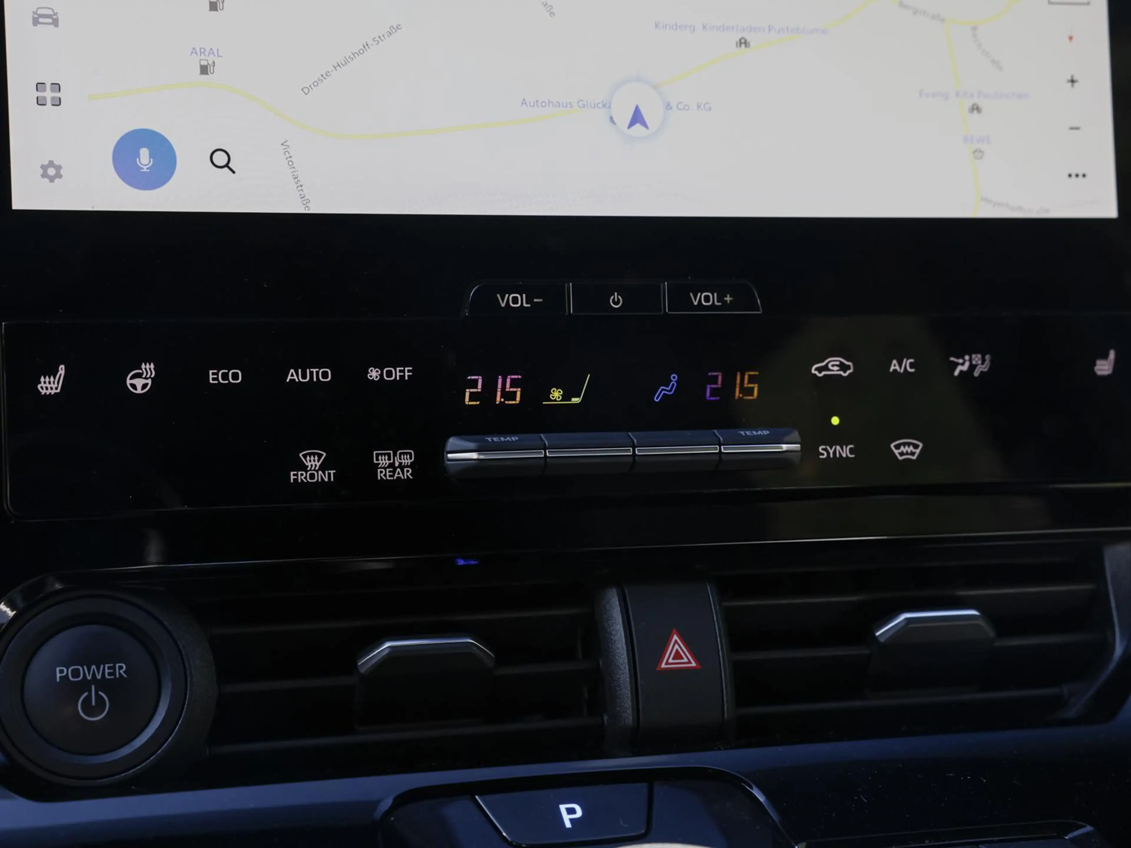 Toyota bZ4X NAVI SHZ PDC KLIMA BT ZV — photo 15
