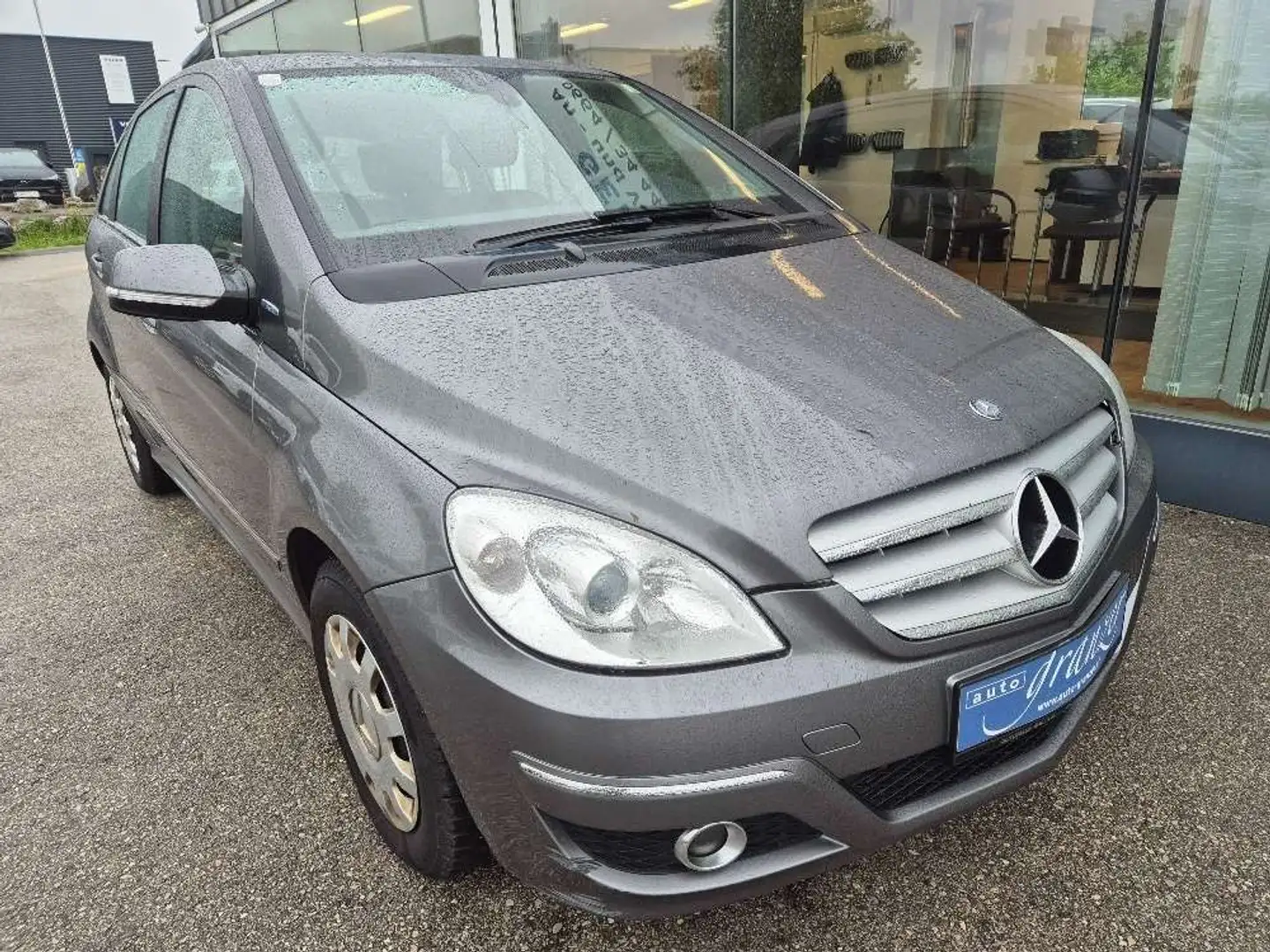 Mercedes-Benz B 160 BlueEfficiency Grau - 2