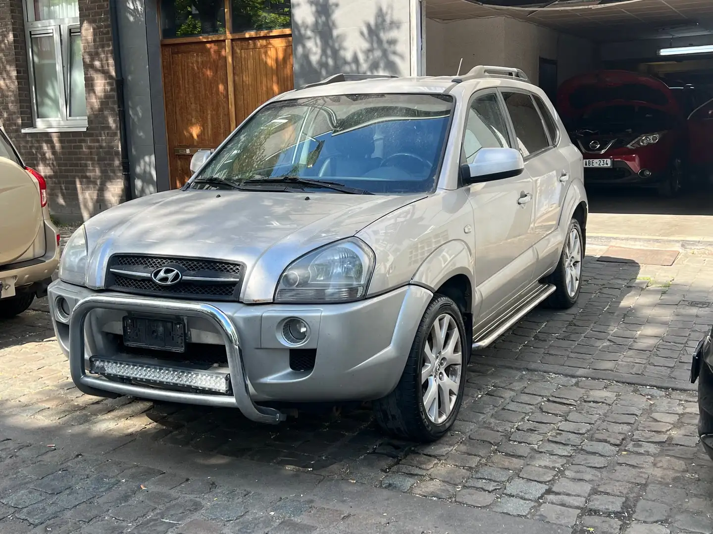 Hyundai TUCSON 2.0i 16v 4WD GLi Gris - 1