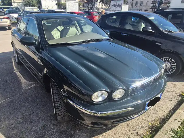 Jaguar X-Type