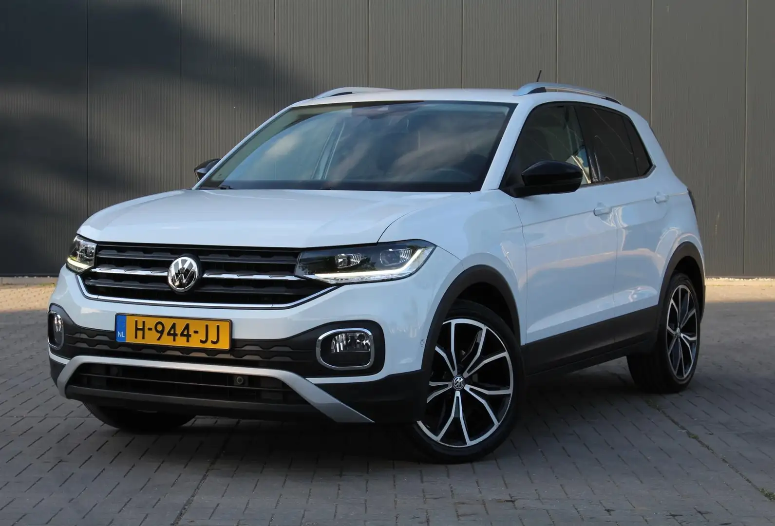 Volkswagen T-Cross 1.0 TSI Style| Virtual cockpit | Stoelverwarming | Wit - 1