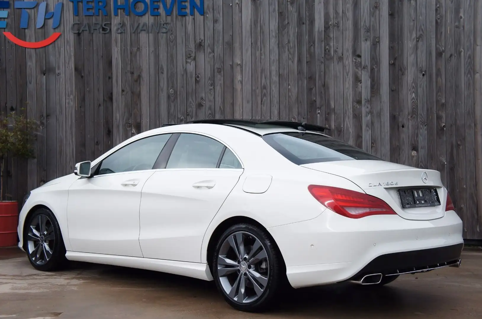 Mercedes-Benz CLA 180 d Klima Navi Pano Tempom Bi-Xenon 80KW E6 Blanc - 2