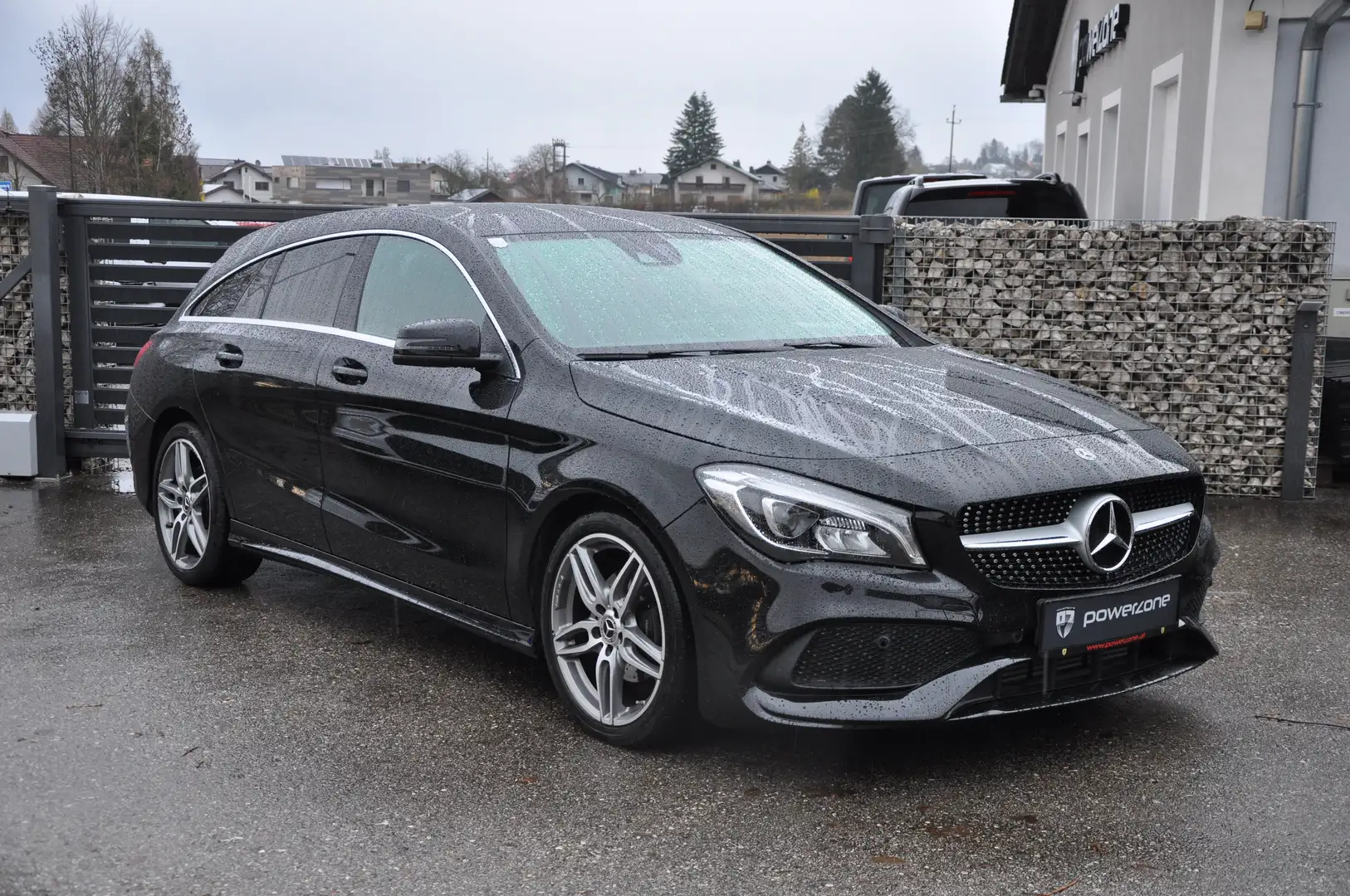 Mercedes-Benz CLA 200 CLA 200 d Shooting Brake Aut. Schwarz - 1