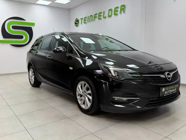 Opel Astra main image