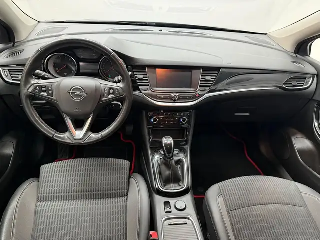 Opel Astra view 11