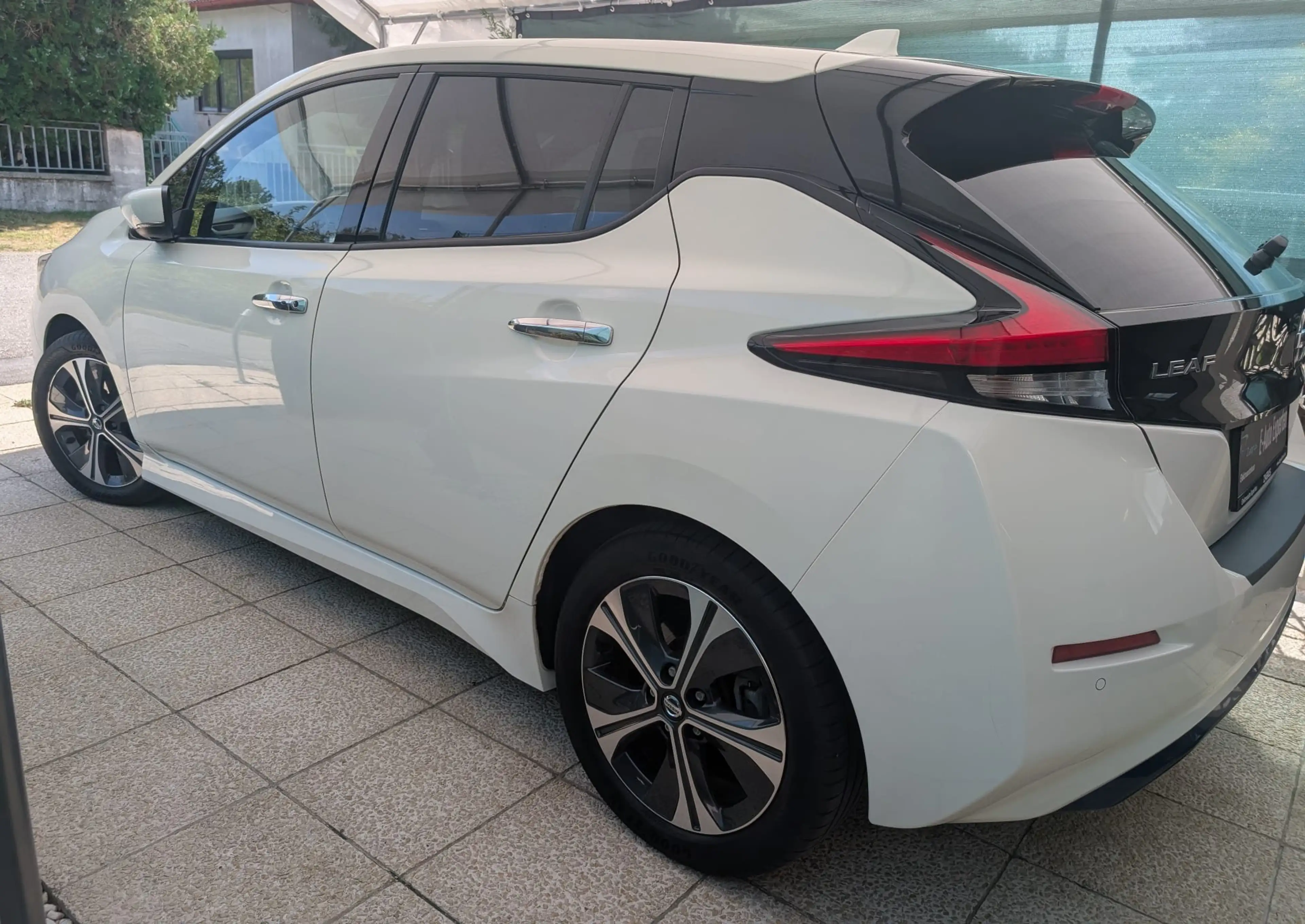 Nissan Leaf LeaN-Connecta+Tech Pack+Winter Pack-96% SOH — photo 5