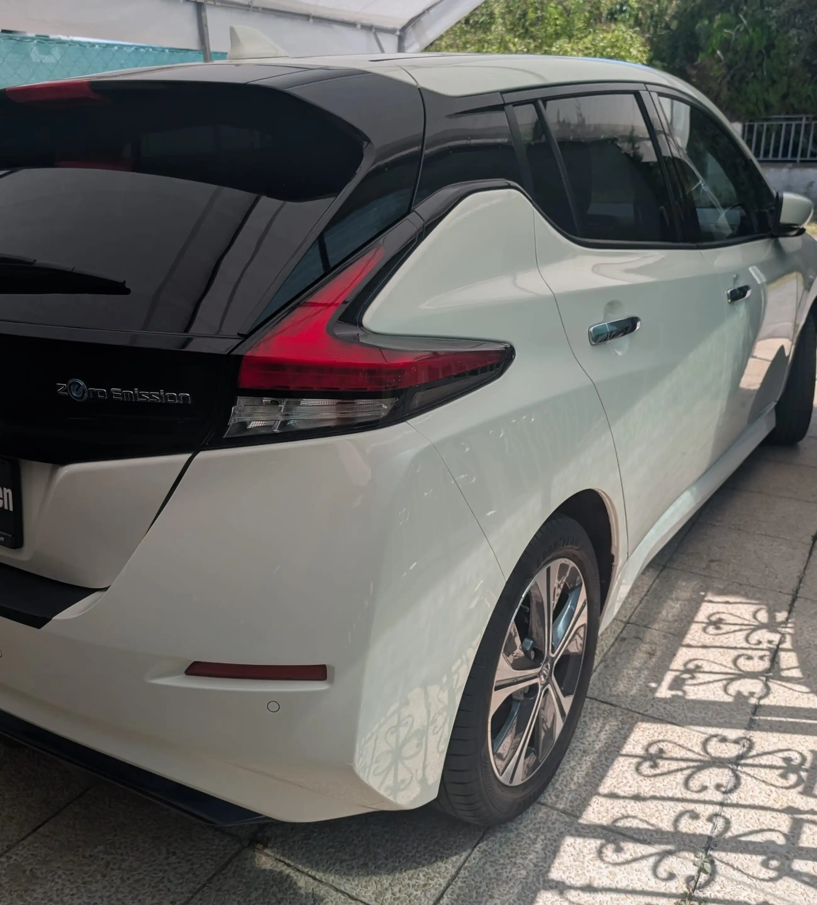 Nissan Leaf LeaN-Connecta+Tech Pack+Winter Pack-96% SOH — photo 13