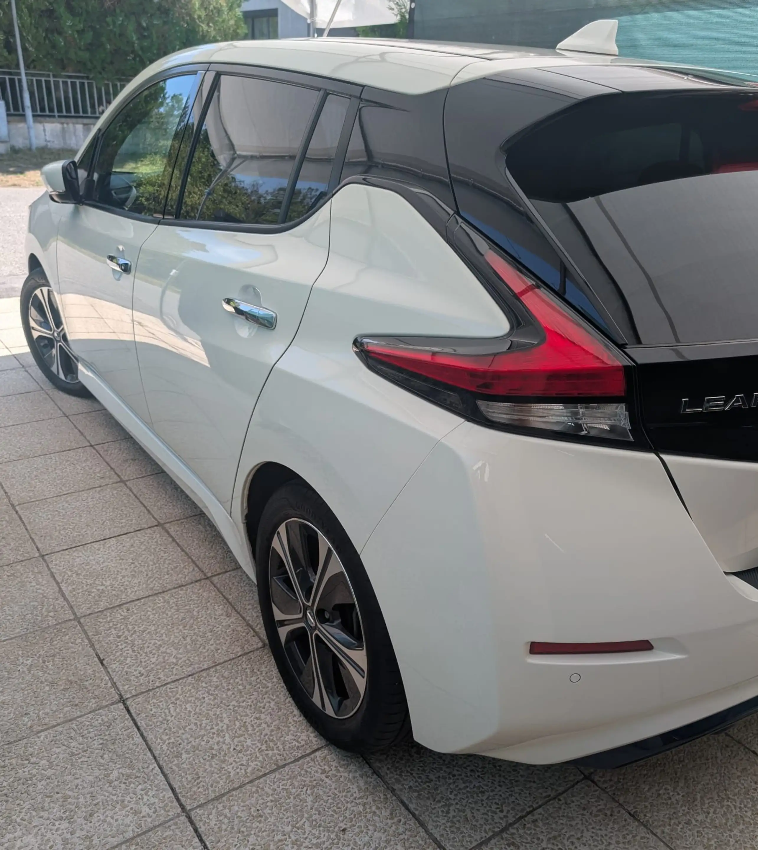 Nissan Leaf LeaN-Connecta+Tech Pack+Winter Pack-96% SOH — photo 12