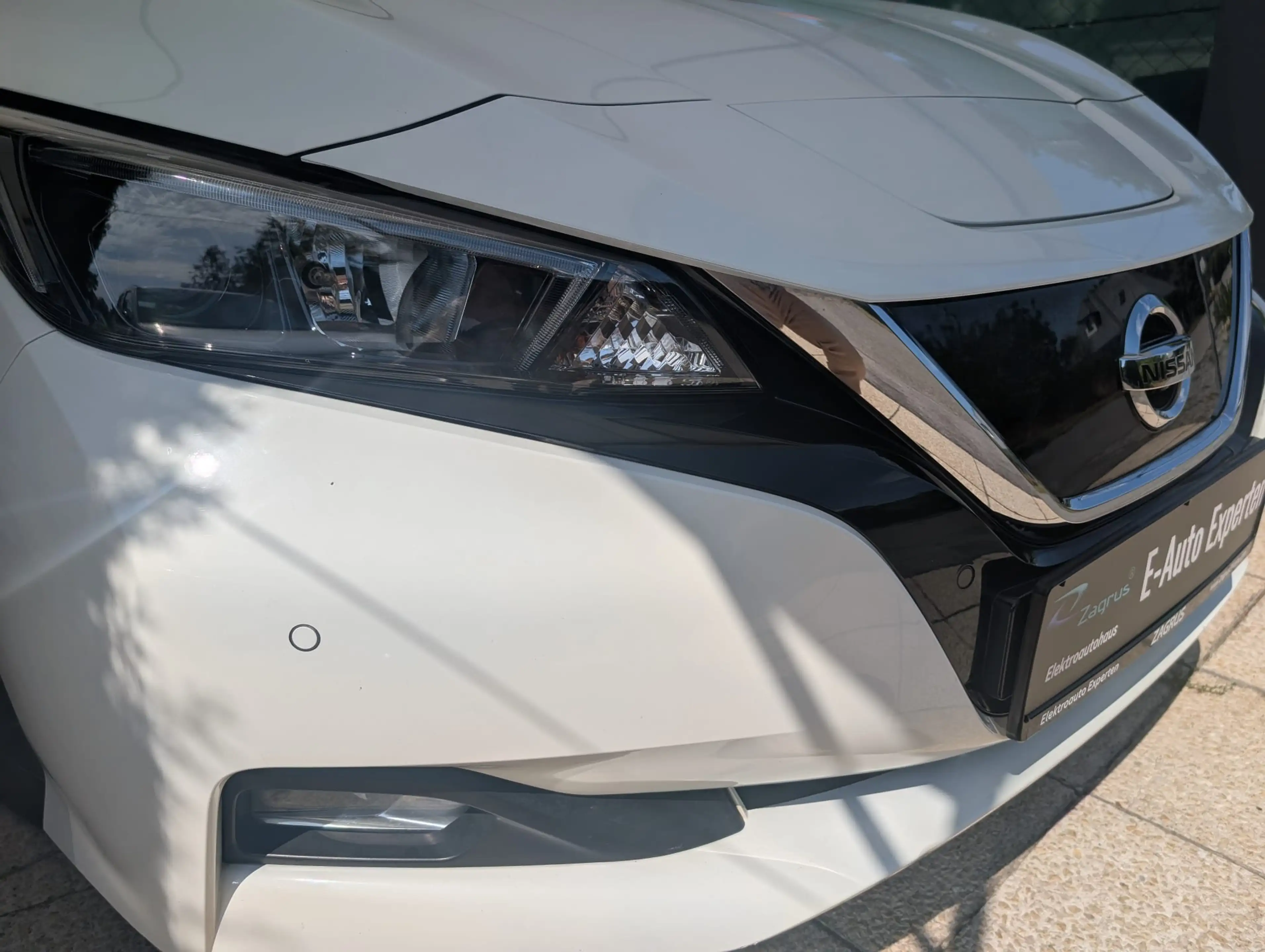 Nissan Leaf LeaN-Connecta+Tech Pack+Winter Pack-96% SOH — photo 11