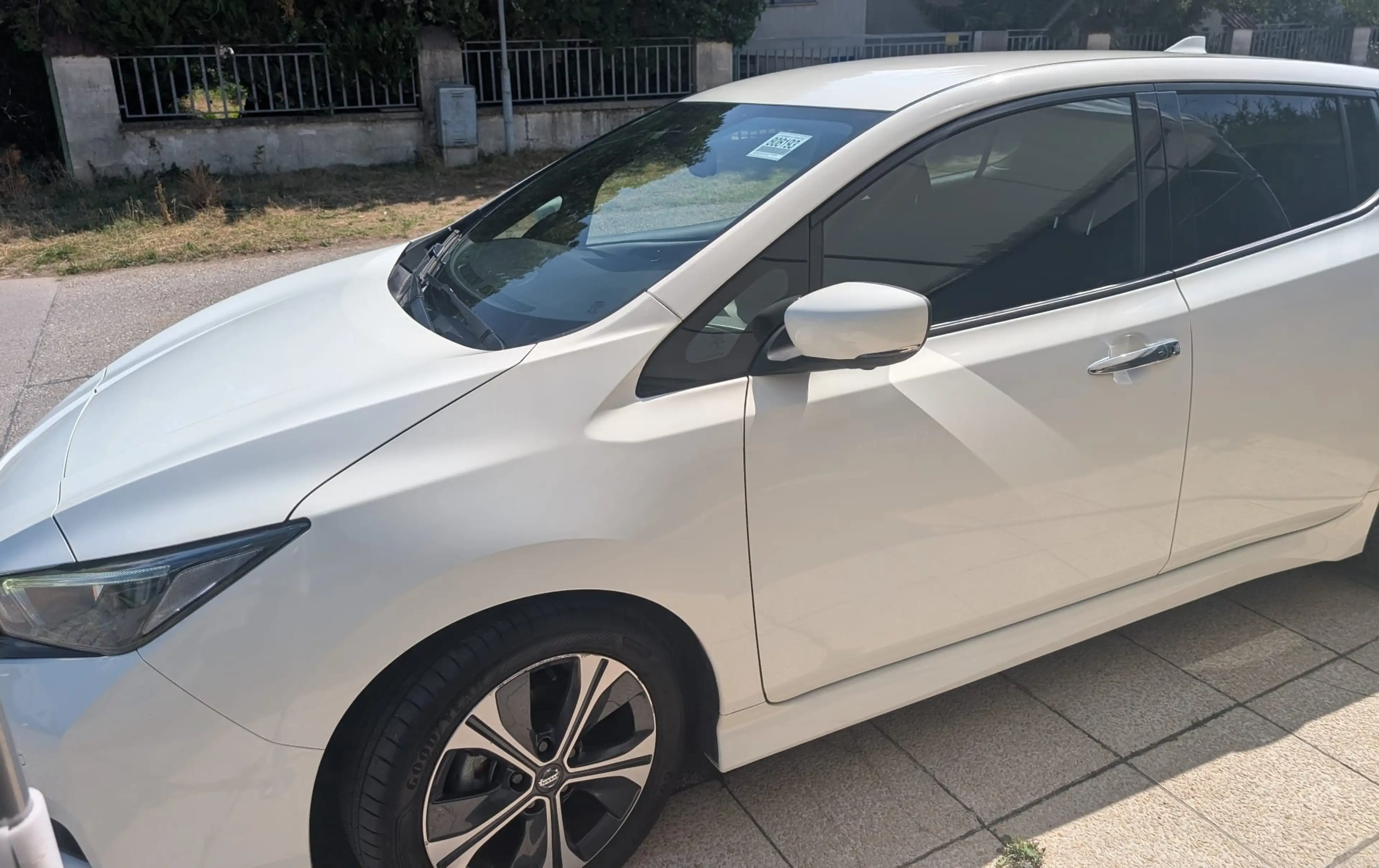 Nissan Leaf LeaN-Connecta+Tech Pack+Winter Pack-96% SOH — photo 7