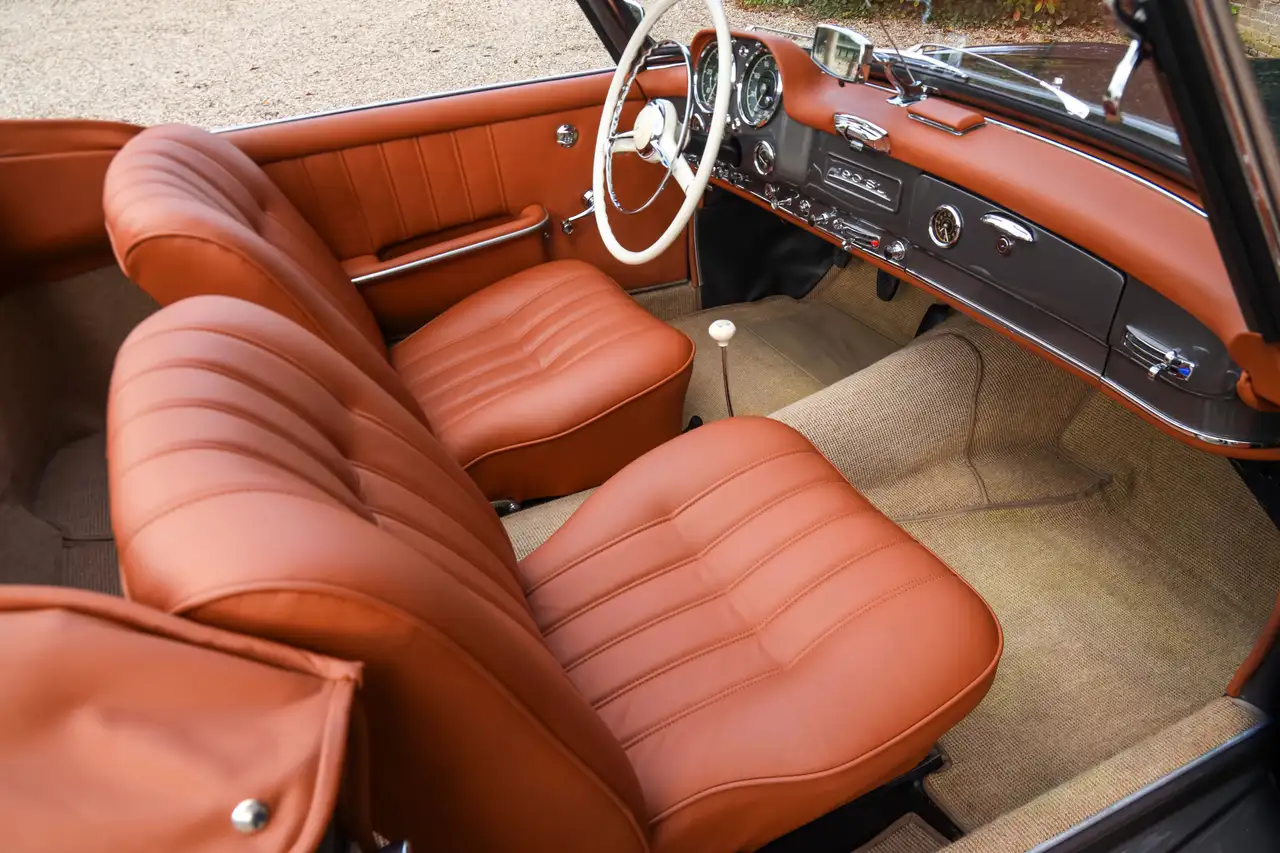 Mercedes-Benz 190 SL Roadster "Fully restored and matching numbers", foto 10