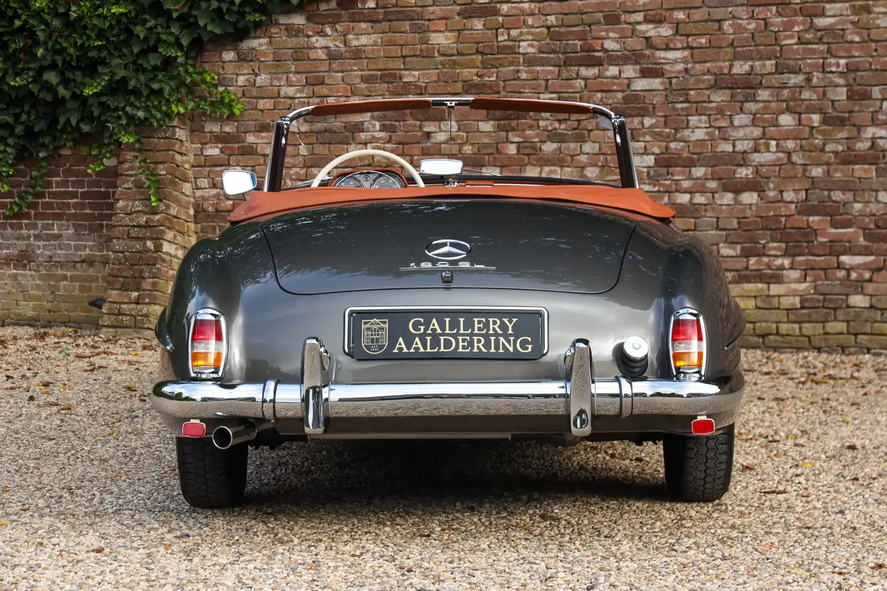 Mercedes-Benz 190 SL Roadster "Fully restored and matching numbers", foto 6
