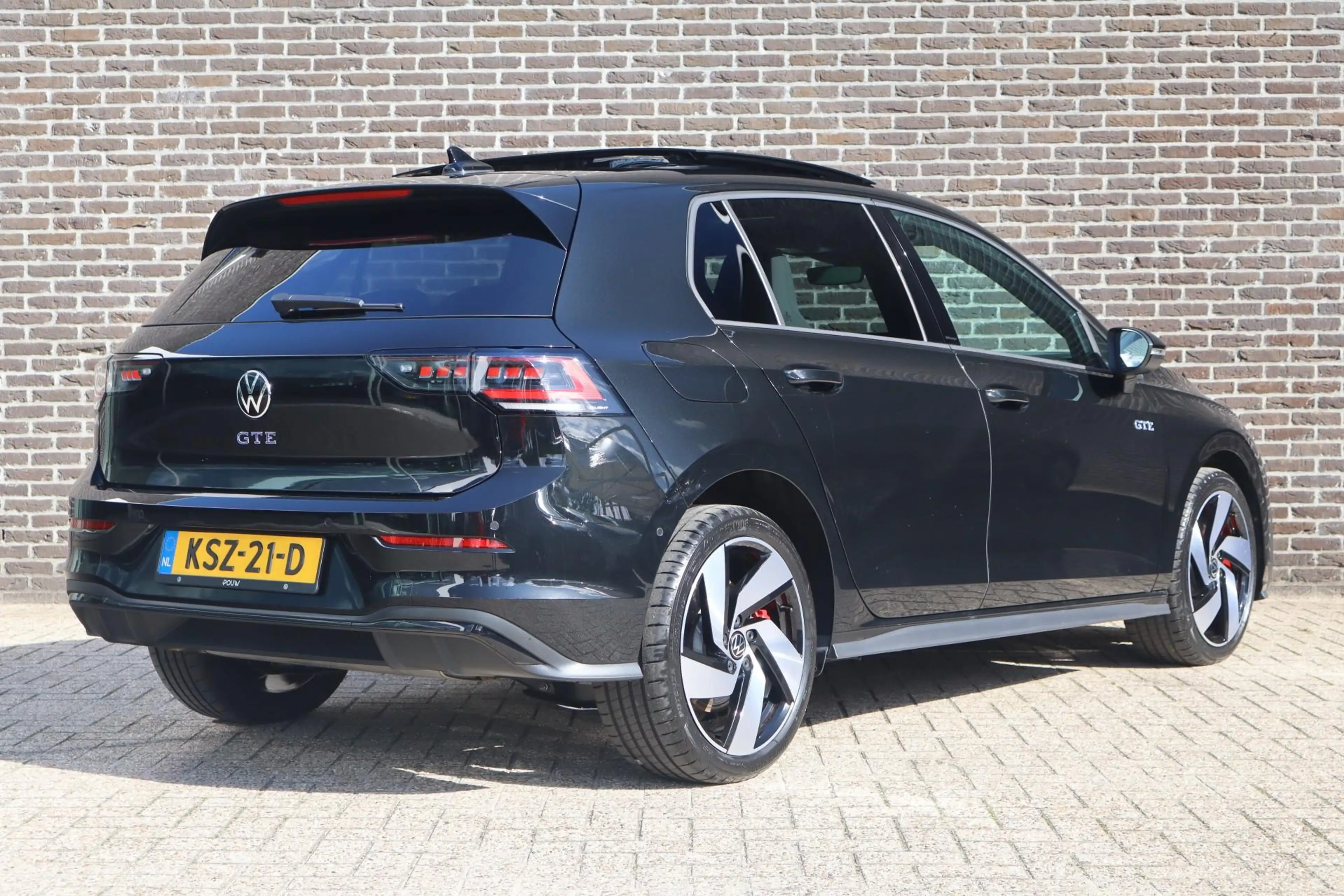 Volkswagen Golf GTE 1.5 eHybrid 272pk | SoH 100% | Lederen Bekleding | — photo 2