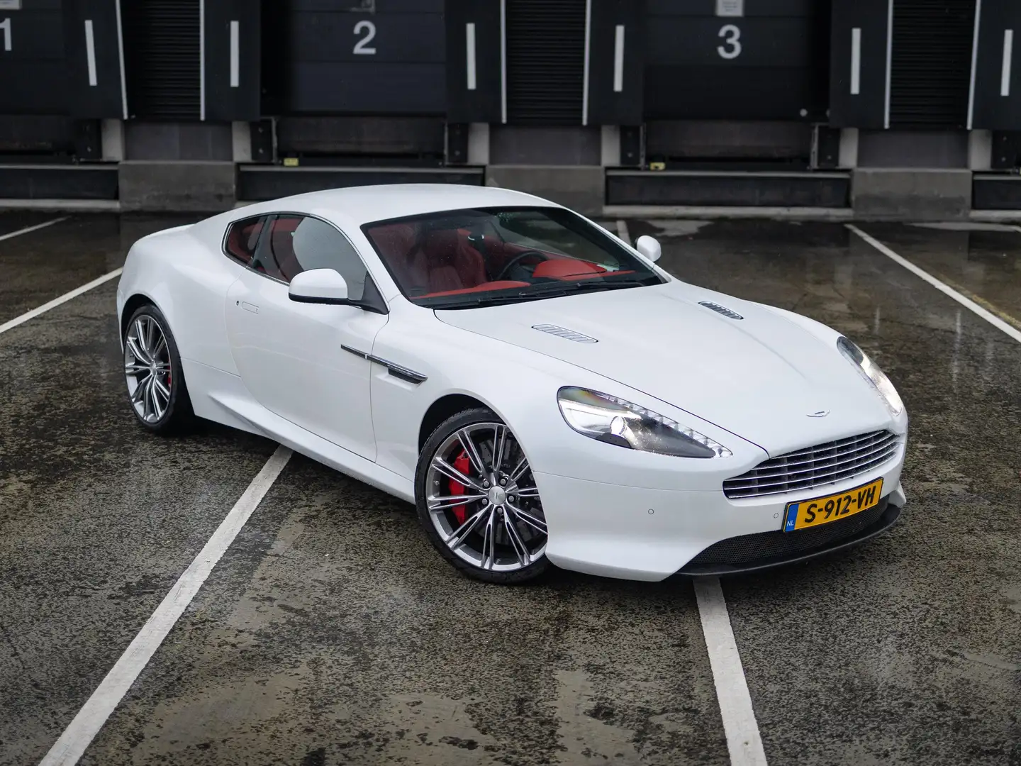 Aston Martin Virage 6.0 V12 | Full History | Top Condition | 1 of 656 Bílá - 1