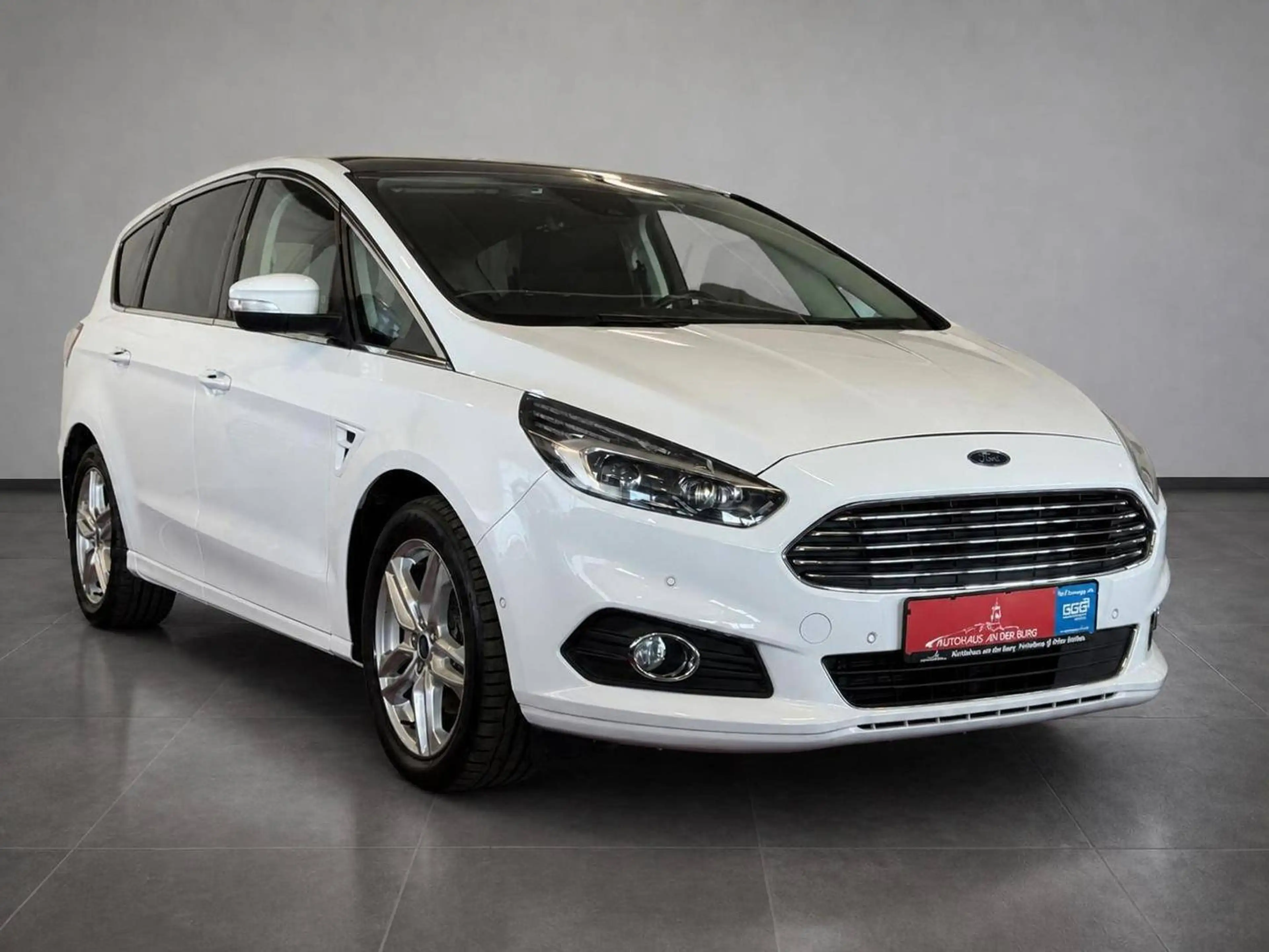 Ford S-Max Titanium
