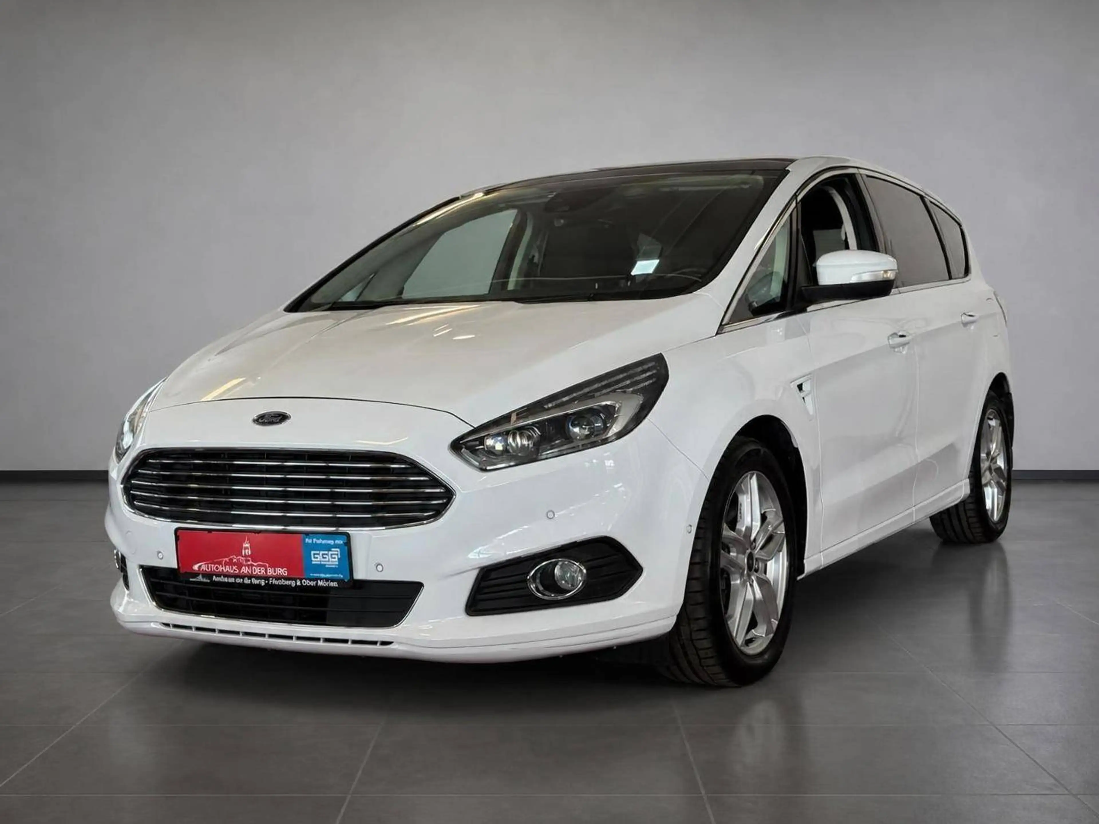 Ford S-Max Titanium — photo 3