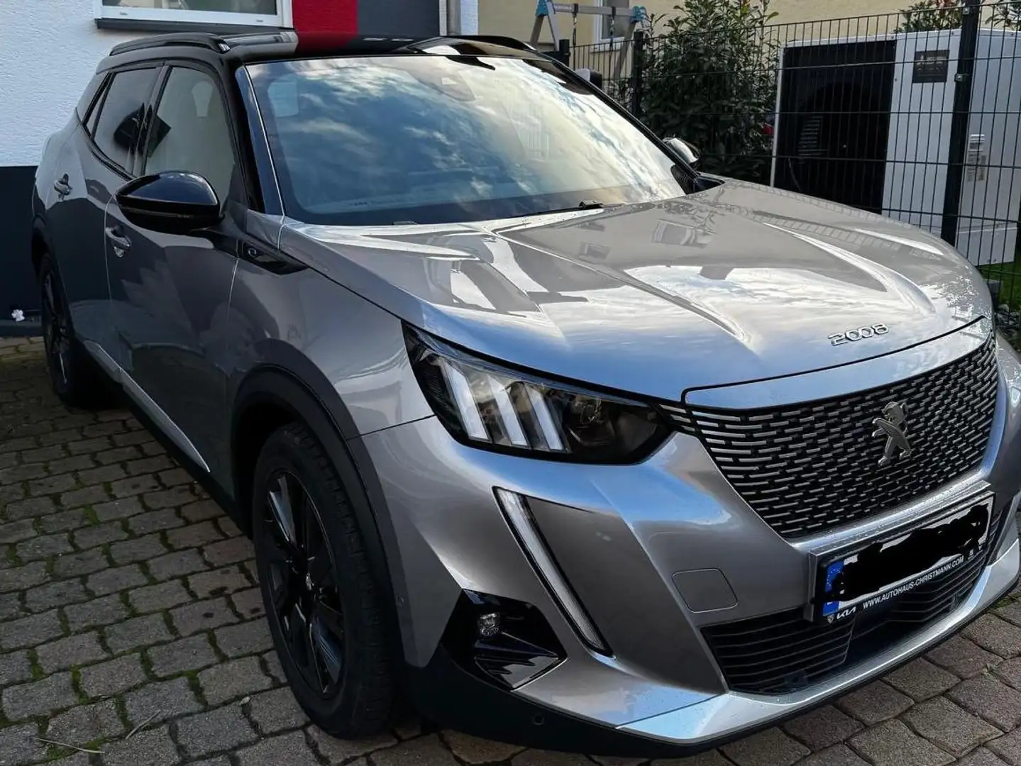 Peugeot e-2008 2008 Elektro GT Pack *Rückfahrkamera*Sitzheizung Gris - 1