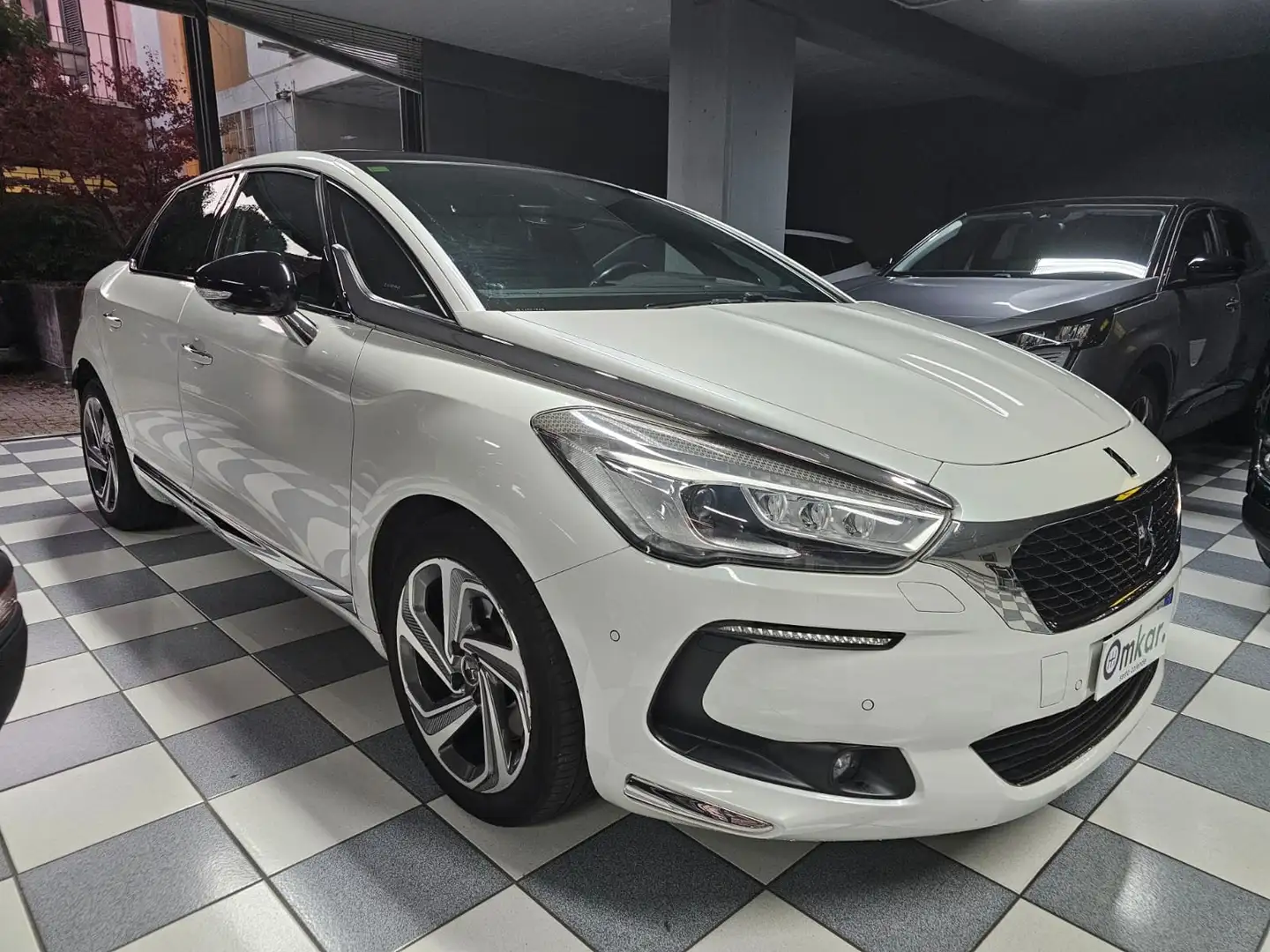 DS Automobiles DS 5 DS5 DS5 2.0 bluehdi Sport Chic s Bianco - 1