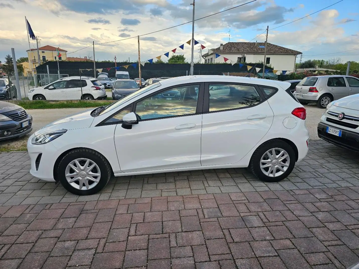 Ford Fiesta 1.1 5 porte Plus Blanc - 2