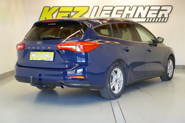 Ford Focus view 4