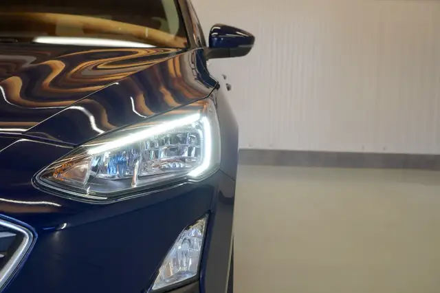 Ford Focus view 10