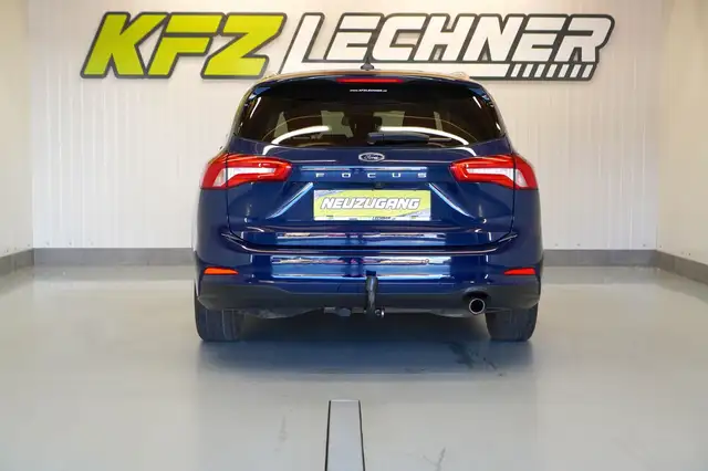 Ford Focus view 5