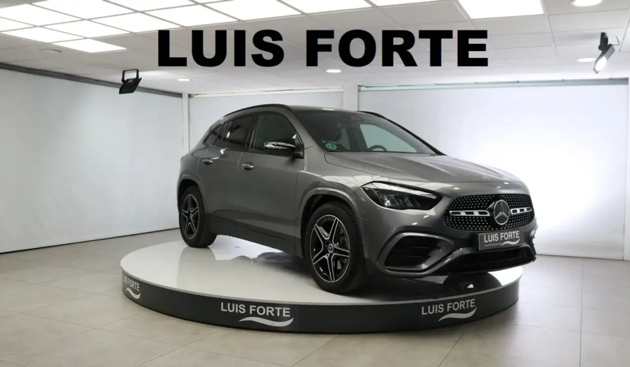 Mercedes-Benz GLA 200