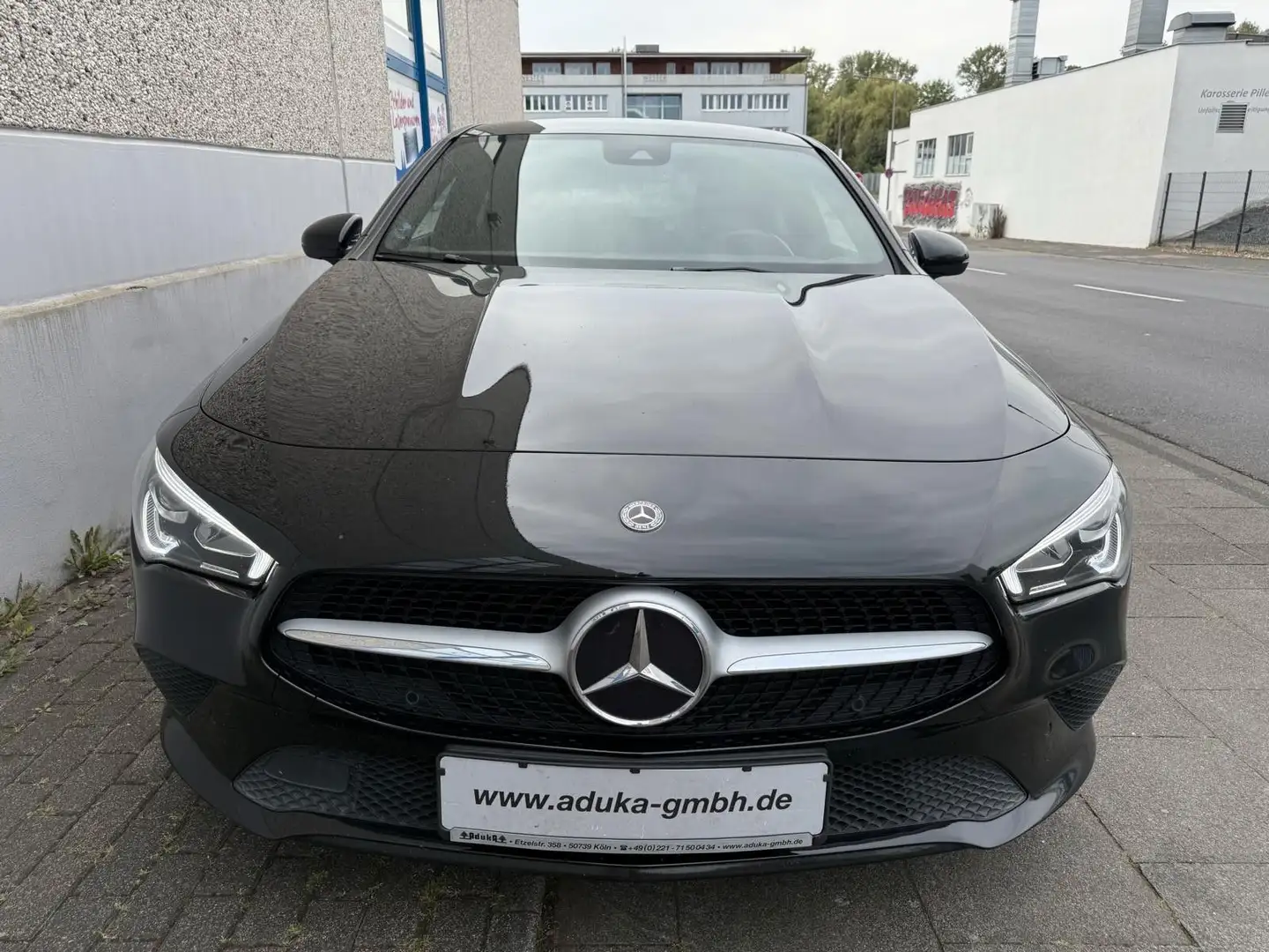 Mercedes-Benz CLA 180 d Coupe Automatik LED Kamera Teilleder Scheckheft Noir - 2