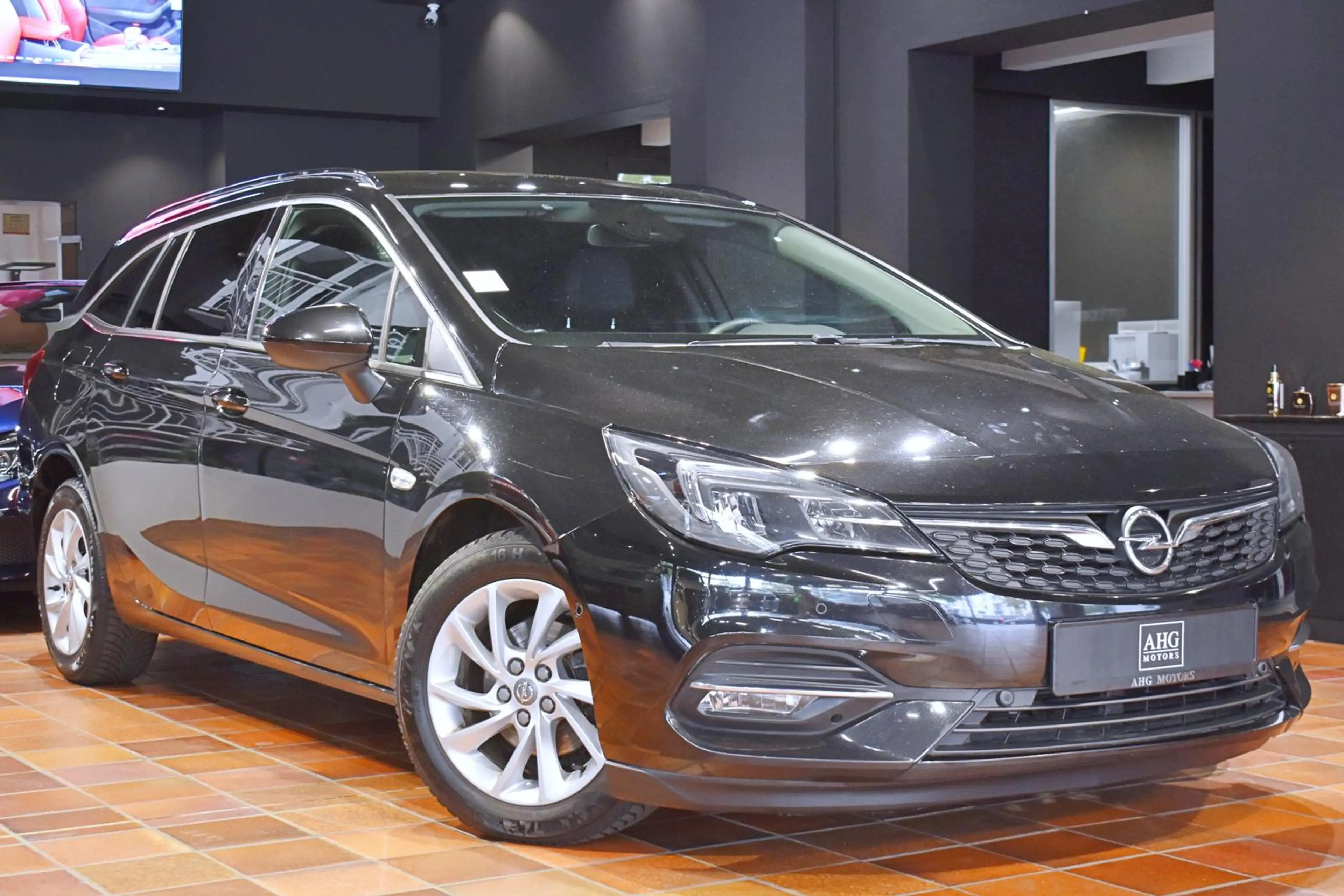 Opel Astra ST 1.5 9G ELEGANCE NAV KAM LEDER WINTER-PAKET LED — photo 9