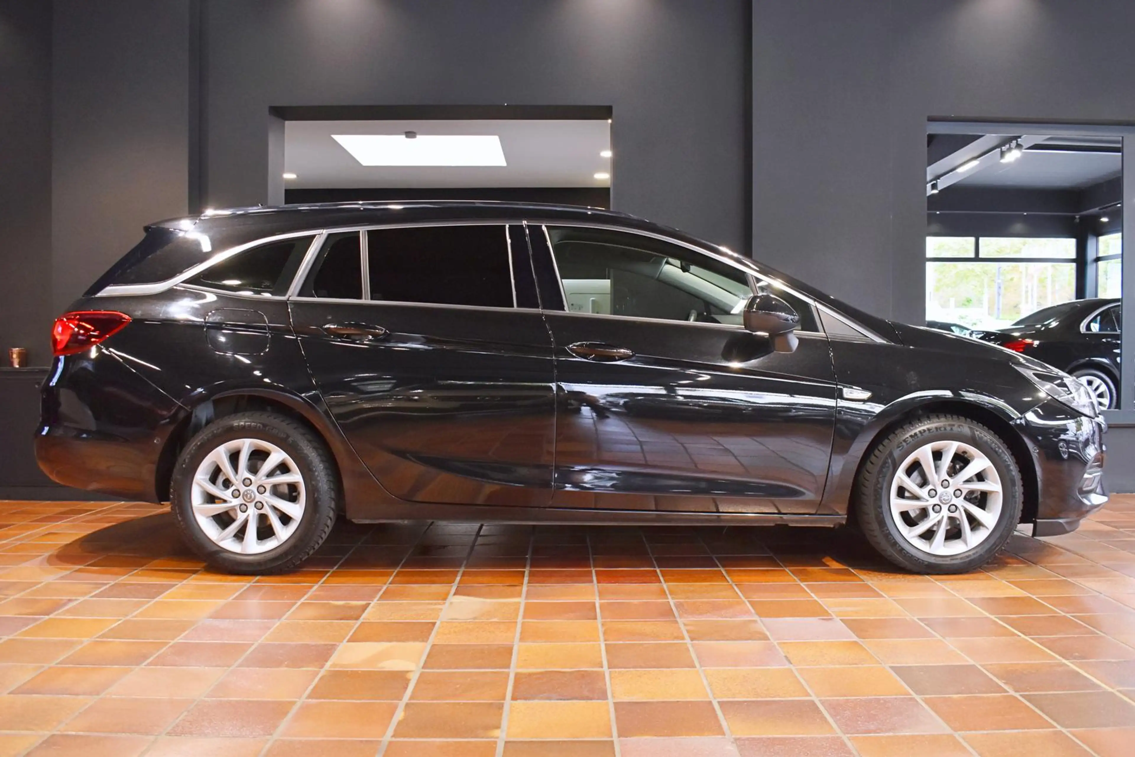 Opel Astra ST 1.5 9G ELEGANCE NAV KAM LEDER WINTER-PAKET LED — photo 8