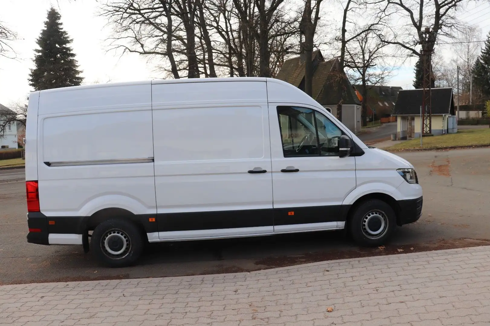 Volkswagen Crafter Automatik L3H3 mittel hoch Navi Kamera Weiß - 2