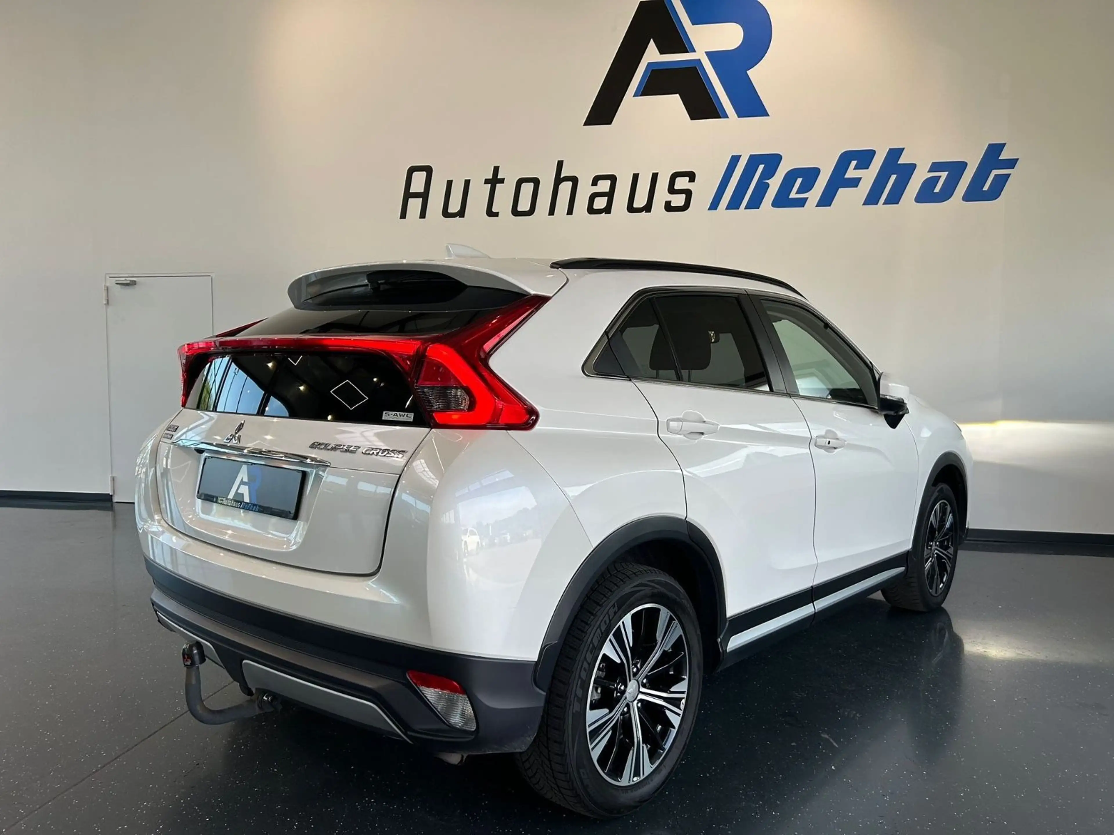 Mitsubishi Eclipse Cross Top 4WD*ACC*LED*AHK*SHZ*HUD*PDC* — photo 11