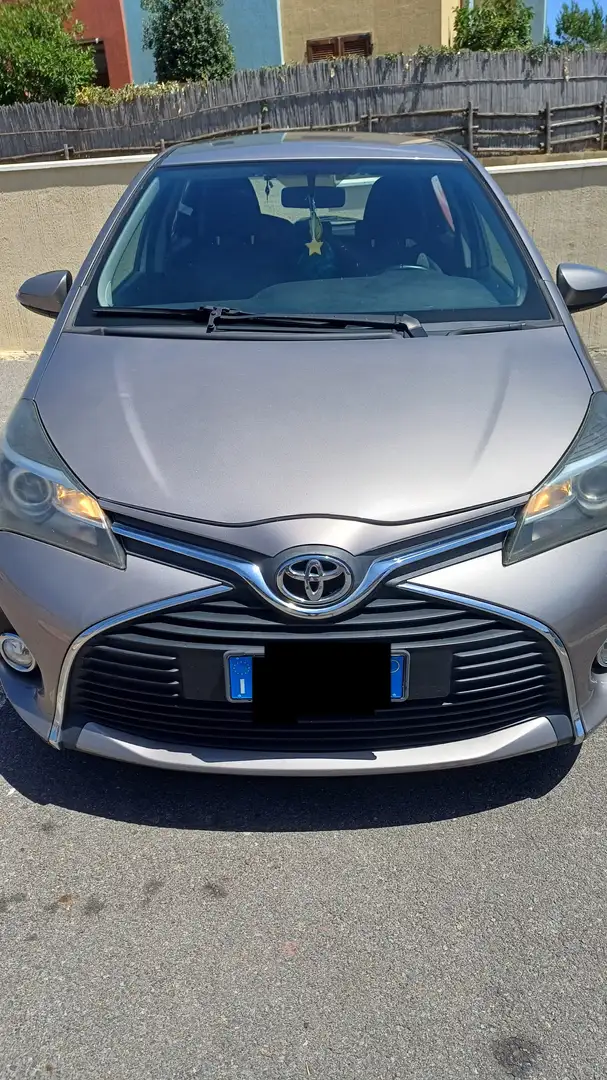 Toyota Yaris Yaris 5p 1.0 Active Grigio - 2