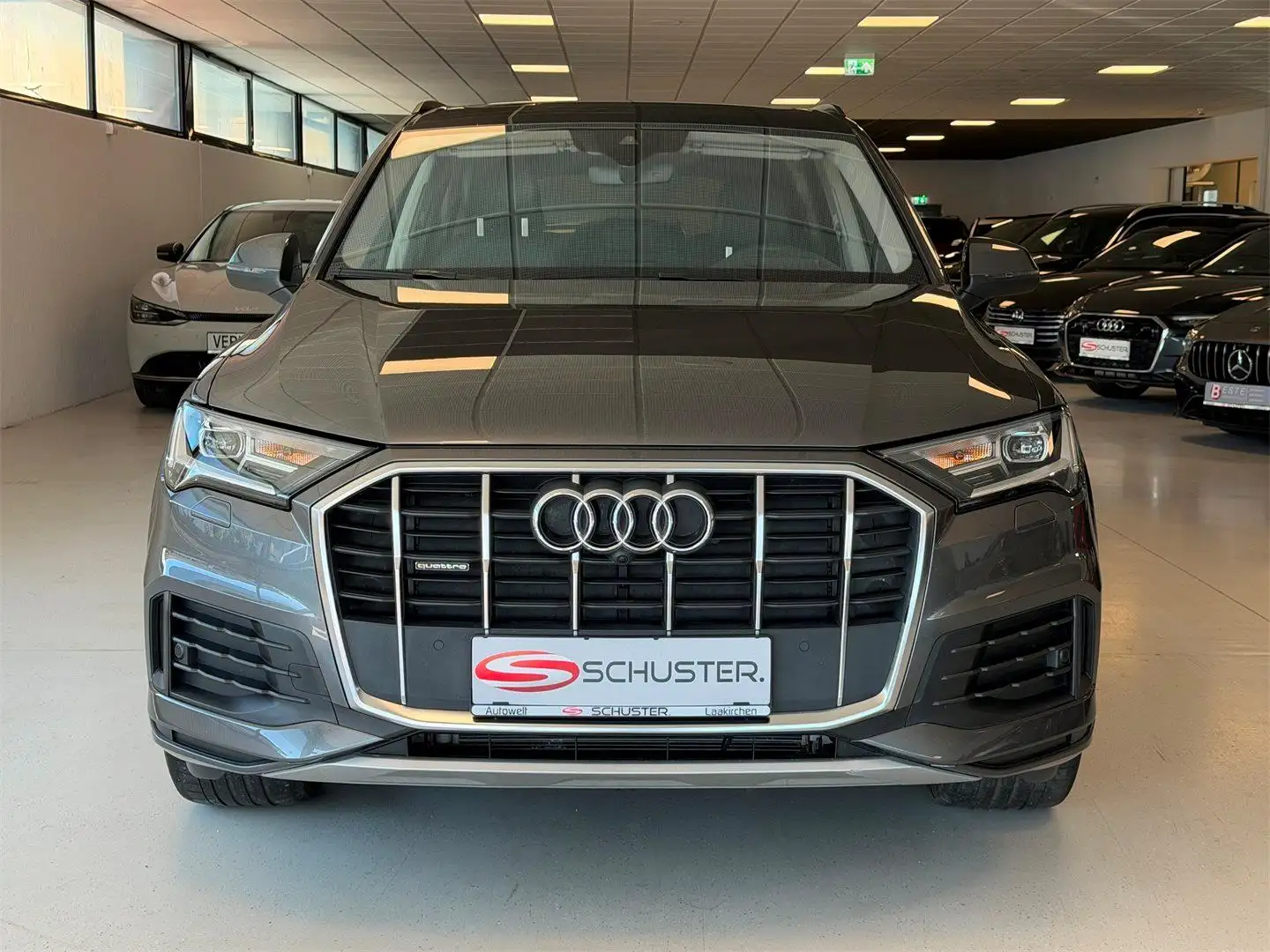 Audi Q7 45 TDI quattro Aut.*7-SITZER *Pano*Head Up*Bose Grau - 2